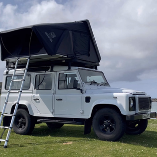 SETTING UP THE ROOF TENT
