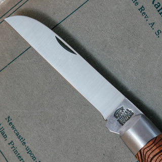 The Cheviot Pocket Folder – Sheffield-Made, UK Legal, Engraved Hardwood Handle