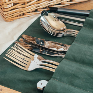 Fieldtrip Picnic Hamper with Personalised Cups & Flask